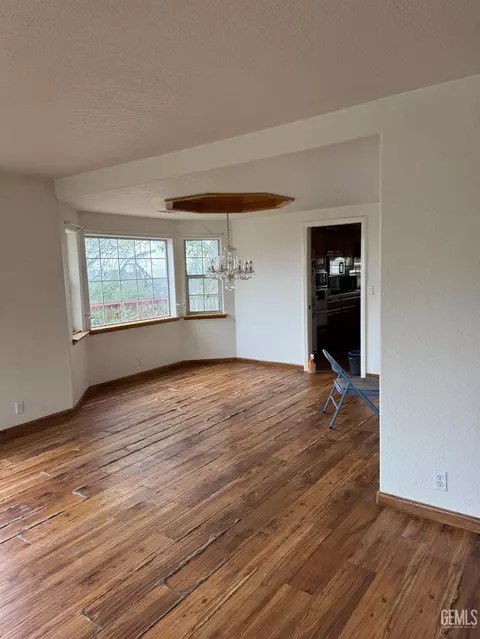 Dining - 21604 Diane Ct, Tehachapi, CA 93561 photo 1 of 1