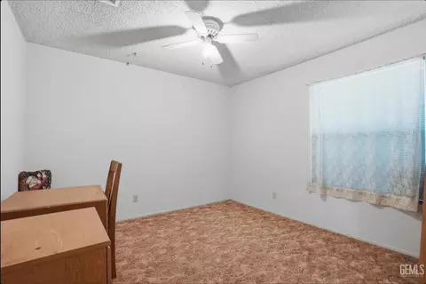 Bedroom - 209 E Warren St, Taft, CA 93268 photo 2 of 5