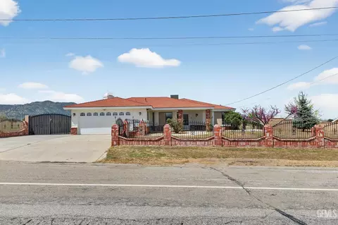21601 Westwood Blvd, Tehachapi, CA 93561
