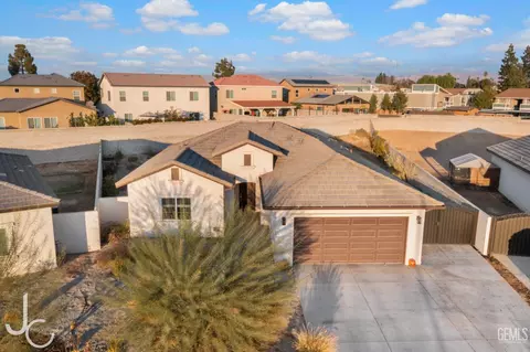 3924 Majorca Ct, Bakersfield, CA 93306