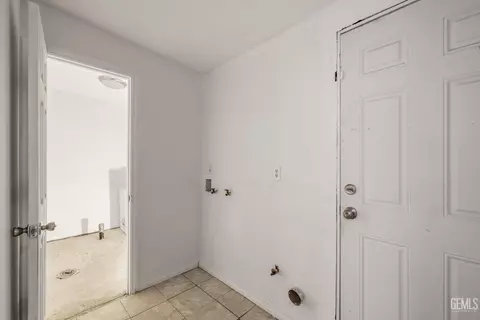 Other - 10001 Waco Ave, Lamont, CA 93241 photo 5 of 9