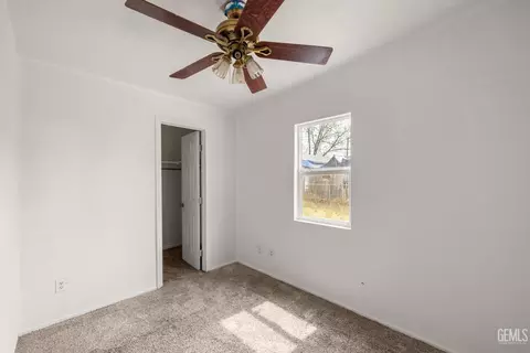Bedroom - 10001 Waco Ave, Lamont, CA 93241 photo 5 of 12