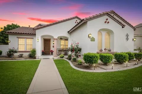 12410 Parkerhill Dr, Bakersfield, CA 93311