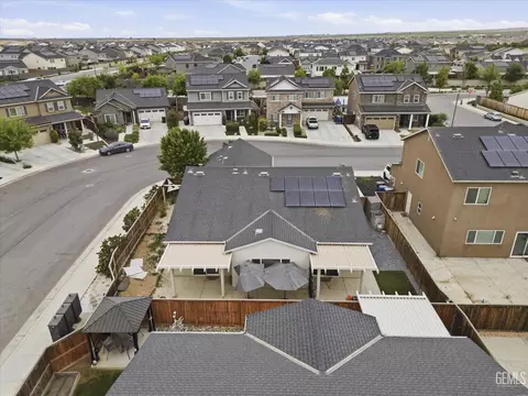 View/Area - 9001 Brook Shadow Way, Shafter, CA 93263 photo 3 of 7