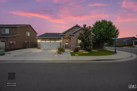 9001 Brook Shadow Way, Shafter, CA 93263