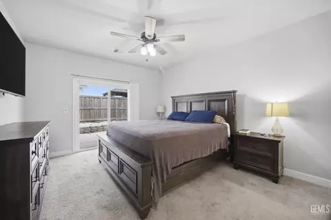 Bedroom - 9001 Brook Shadow Way, Shafter, CA 93263 photo 1 of 2