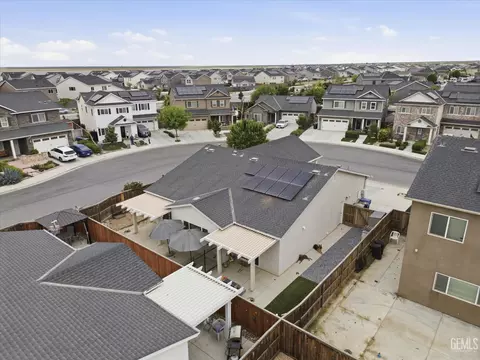 View/Area - 9001 Brook Shadow Way, Shafter, CA 93263 photo 4 of 7