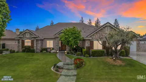 1507 Cromerton Pl, Bakersfield, CA 93311
