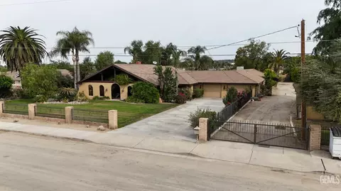 Other - 6016 E Texas St, Bakersfield, CA 93307 photo 2 of 8