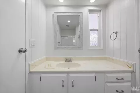 152 Torrey Pine Ln, Bakersfield, CA 93308 photo 24