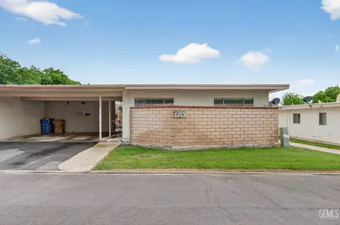 3905 Noel Pl, Bakersfield, CA 93306