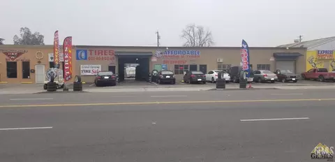 309 E Brundage Ln, Bakersfield, CA 93307