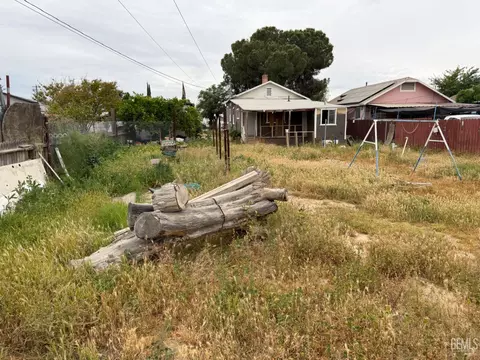 Exterior - 306 Buchanan St, Taft, CA 93268 photo 8 of 8