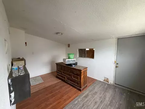 Other - 306 Buchanan St, Taft, CA 93268 photo 3 of 6