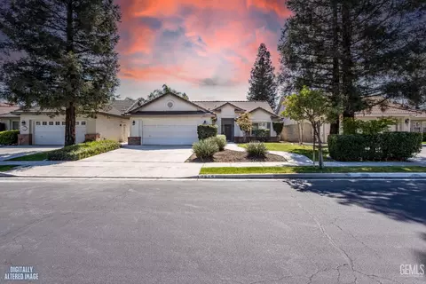 9815 Cabbage Rose Ave, Bakersfield, CA 93311