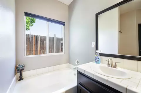 12014 Copernicus Ave, Bakersfield, CA 93312 photo 15