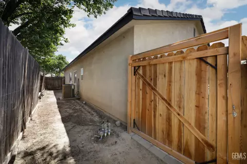 12014 Copernicus Ave, Bakersfield, CA 93312 photo 29