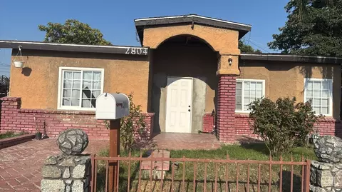 2804 Q St, Bakersfield, CA 93301