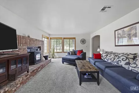 3512 Mccray Rd, Mountain Mesa, CA 93240 photo 9