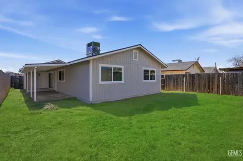 Other - 220 Wooner Dr, Arvin, CA 93203 photo 5 of 6