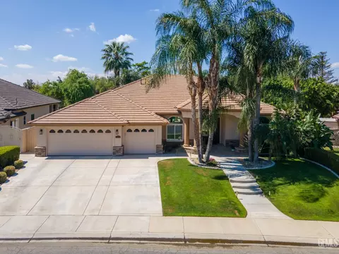 5421 Brigadoon Ln, Bakersfield, CA 93312