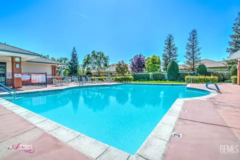 Exterior - 2016 Snowdrop Dr, Bakersfield, CA 93311 photo 15 of 16
