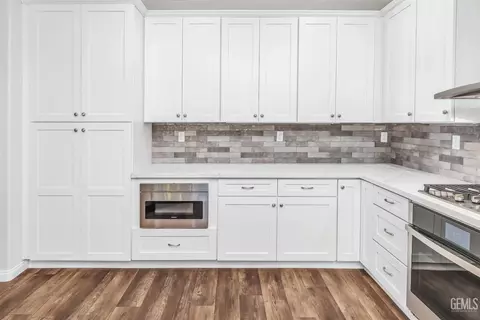 Kitchen - 2016 Snowdrop Dr, Bakersfield, CA 93311 photo 5 of 7