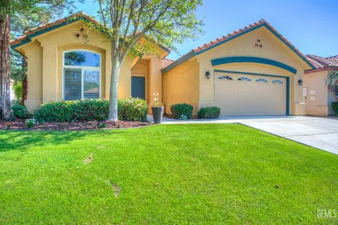 Exterior - 2016 Snowdrop Dr, Bakersfield, CA 93311 photo 3 of 16