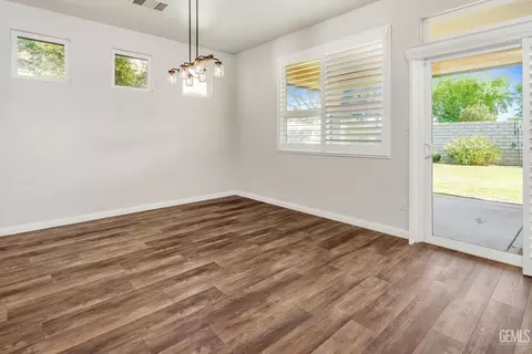 Dining - 2016 Snowdrop Dr, Bakersfield, CA 93311 photo 1 of 1