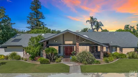 9600 Valley Oak Ct, Bakersfield, CA 93311