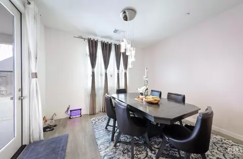 Dining - 7901 Bristol Spring Ave, Bakersfield, CA 93313 photo 1 of 1