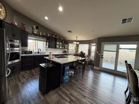 Kitchen - 604 Westover Ave, Taft, CA 93268 photo 1 of 6
