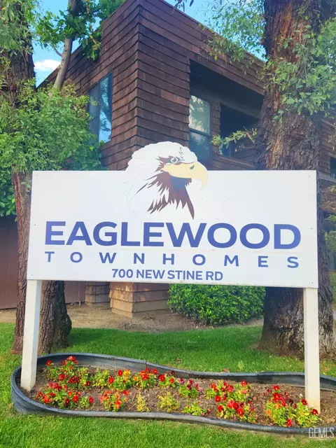 700 New Stine Rd #10, Bakersfield, CA 93309