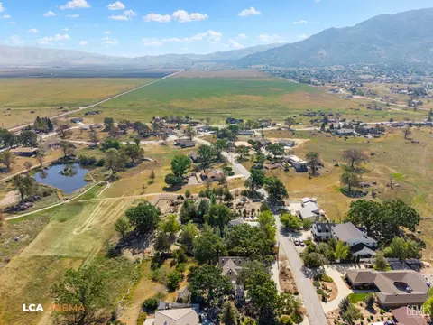 View/Area - 28751 Gleneagle Ct, Tehachapi, CA 93561 photo 6 of 6
