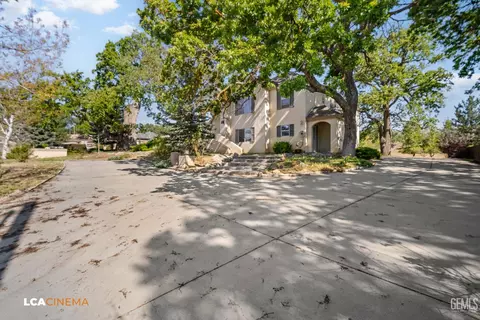 Exterior - 28751 Gleneagle Ct, Tehachapi, CA 93561 photo 11 of 12