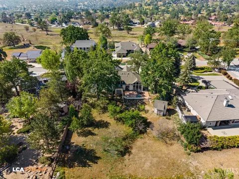 View/Area - 28751 Gleneagle Ct, Tehachapi, CA 93561 photo 3 of 6