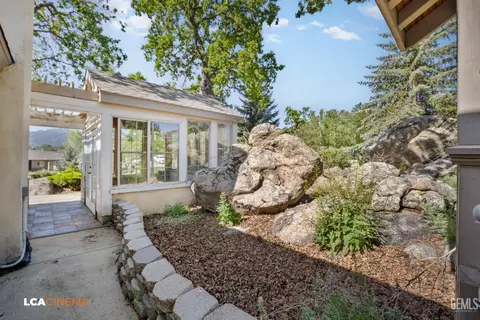 Exterior - 28751 Gleneagle Ct, Tehachapi, CA 93561 photo 4 of 12