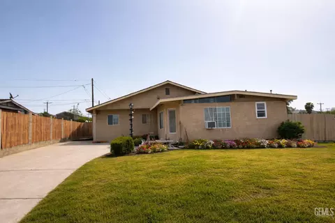 2501 Pageant St, Bakersfield, CA 93306