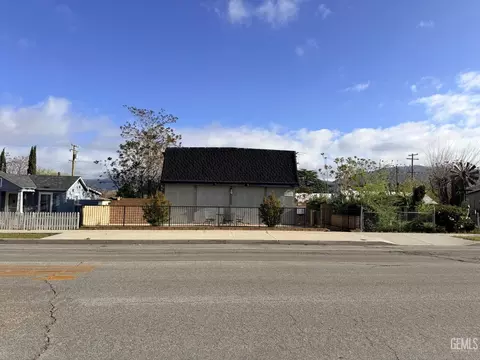 221 E St, Tehachapi, CA 93561 photo 8