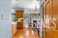 Entry Way - 29400 Stallion Springs Dr, Tehachapi, CA 93561 photo 5 of 7