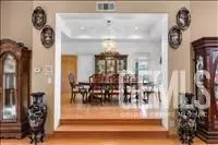 Entry Way - 29400 Stallion Springs Dr, Tehachapi, CA 93561 photo 4 of 7