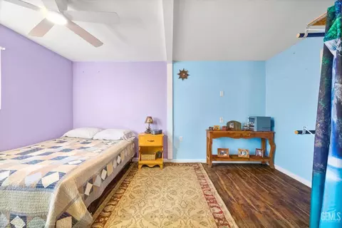 Bedroom - 21601 Hidden Canyon Dr, Tehachapi, CA 93561 photo 6 of 8