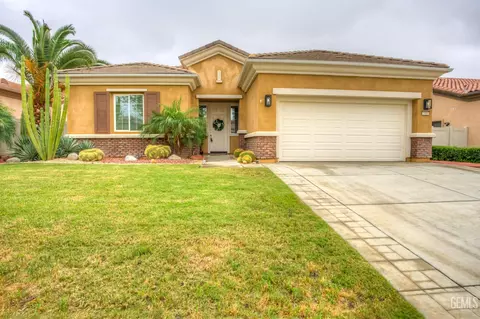 5900 River Birch Dr, Bakersfield, CA 93306