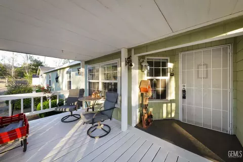 Exterior - 27400 Harness Dr, Tehachapi, CA 93561 photo 5 of 11