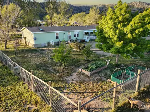 Exterior - 27400 Harness Dr, Tehachapi, CA 93561 photo 11 of 11