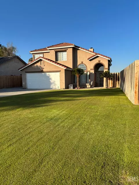 8400 N Winlock St, Bakersfield, CA 93312