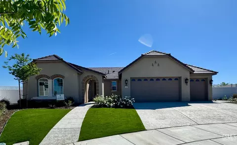 14407 Addleston Ln, Bakersfield, CA 93311