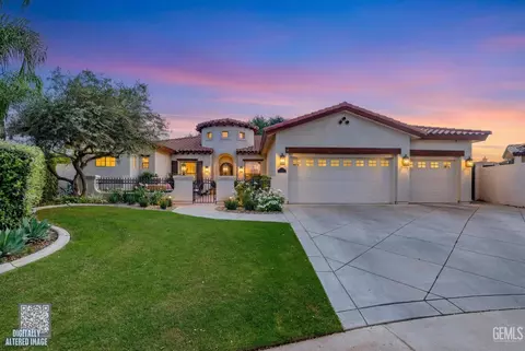 2205 Raleigh Ct, Bakersfield, CA 93311
