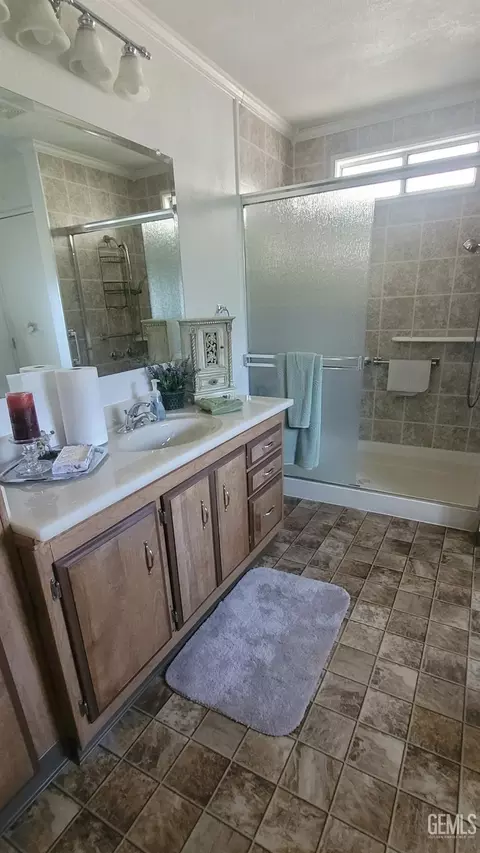 4304 Sabal Ct, Bakersfield, CA 93301 photo 13