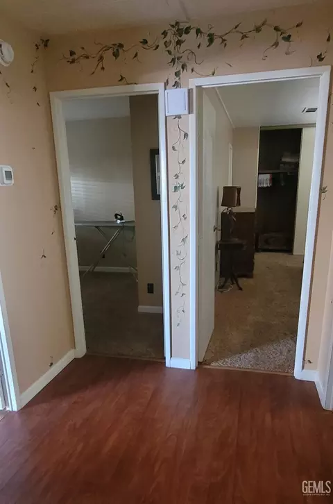 4304 Sabal Ct, Bakersfield, CA 93301 photo 9